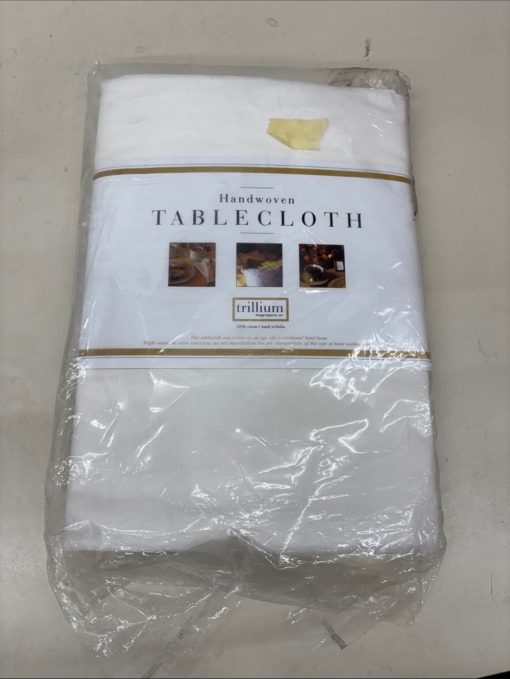 NWT Trillium White Handwoven Tablecloth - Elegant Dining Linen